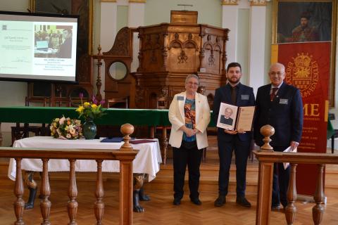 Gál Károly István kiemelkedő kutatási tevékenységeiért Maros Dezső-díjban részesült