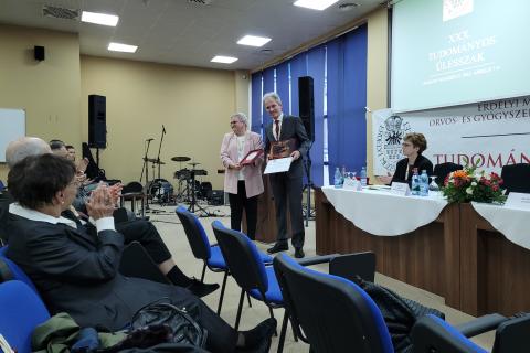 Gr. Mikó Imre-emléklappal tüntették ki az EME Orvos- és Gyógyszerésztudományi Szakosztályát