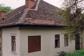 A kolozsvári székhelyű Erdélyi Múzeum-Egyesület könyvtárost alkalmaz, meghatározott 3 éves időszakra